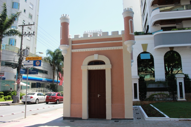 Praça dos Namorados será entregue sexta