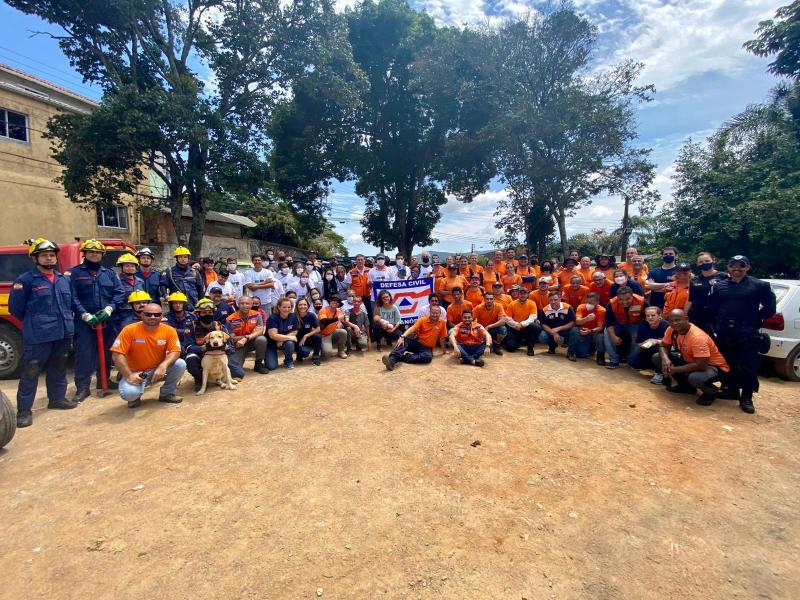 Prefeitura realiza formatura de alunos dos Cursos da Defesa Civil