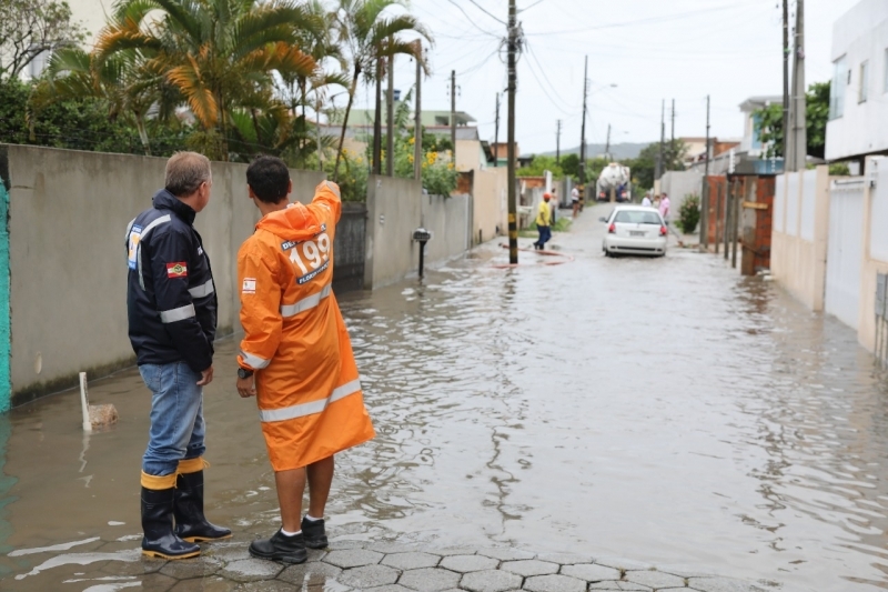 Cadastro para liberar FGTS aos atingidos pela chuva começa na segunda (19)