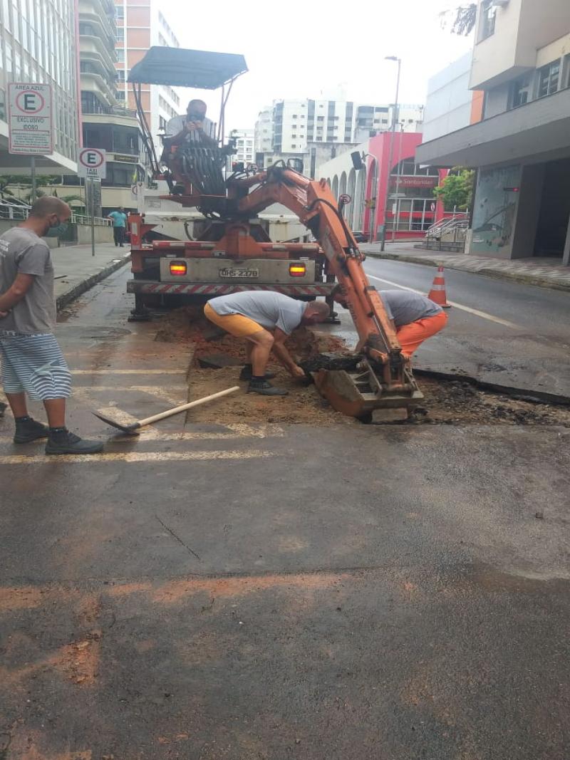 Prefeitura de Florianópolis faz recapeamento asfáltico das ruas do Centro