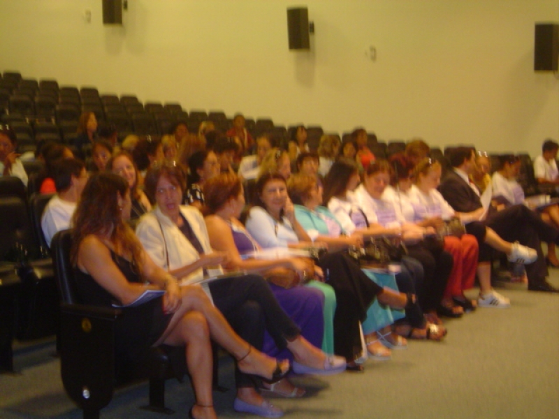 Mais de 200 pessoas participaram do I Seminário Municipal de Políticas para as Mulheres