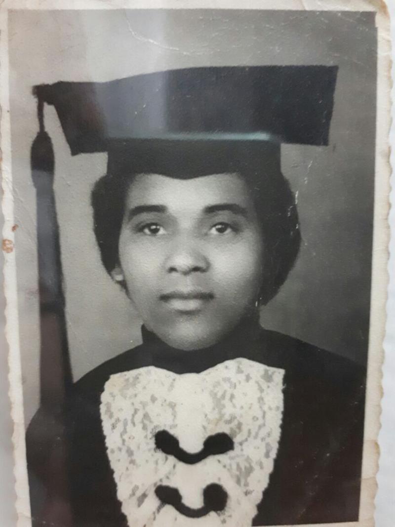 Escola Adotiva faz aniversário e realiza mostra sobre professora negra