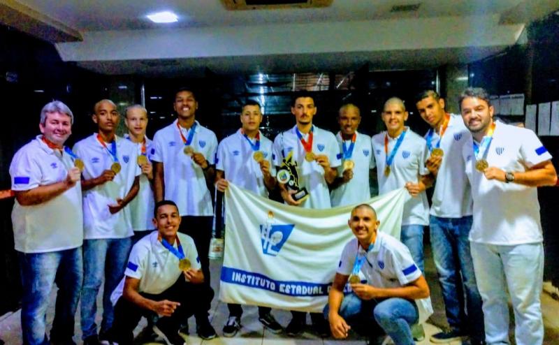 IEE/AVAÍ/FME É CAMPEÃO DO BRASILEIRO ESCOLAR DE BASQUETEBOL