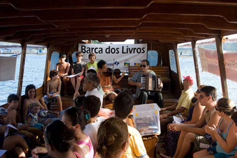 Semana do Livro Infantil tem atrações para todos os públicos 