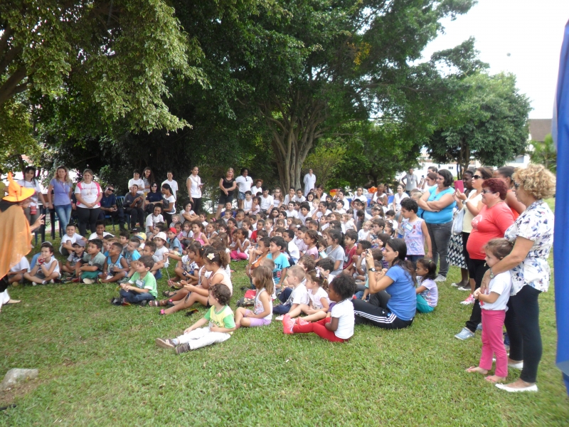 Jardim Atlântico recebe Biblioteca Itinerante