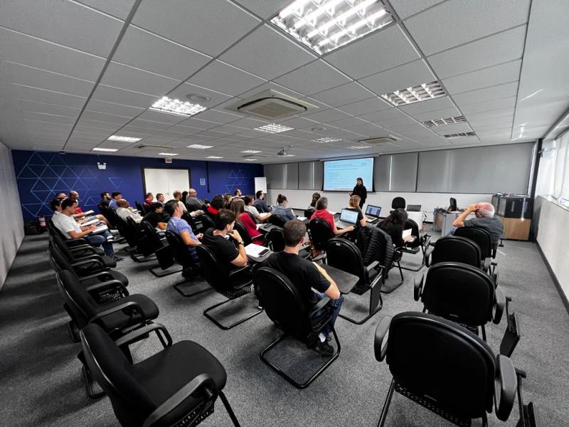 Servidores municipais da Prefeitura de Florianópolis recebem capacitação técnica sobre alterações do Plano Diretor 