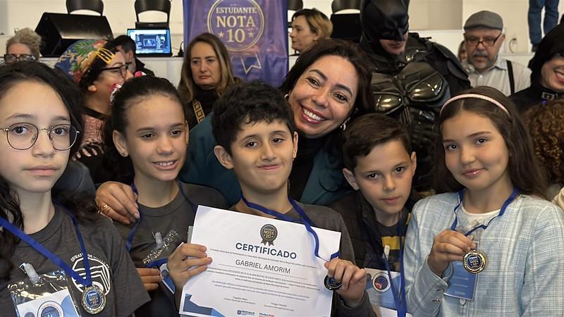 Estudante Nota 10 é premiado pela Prefeitura de Florianópolis
