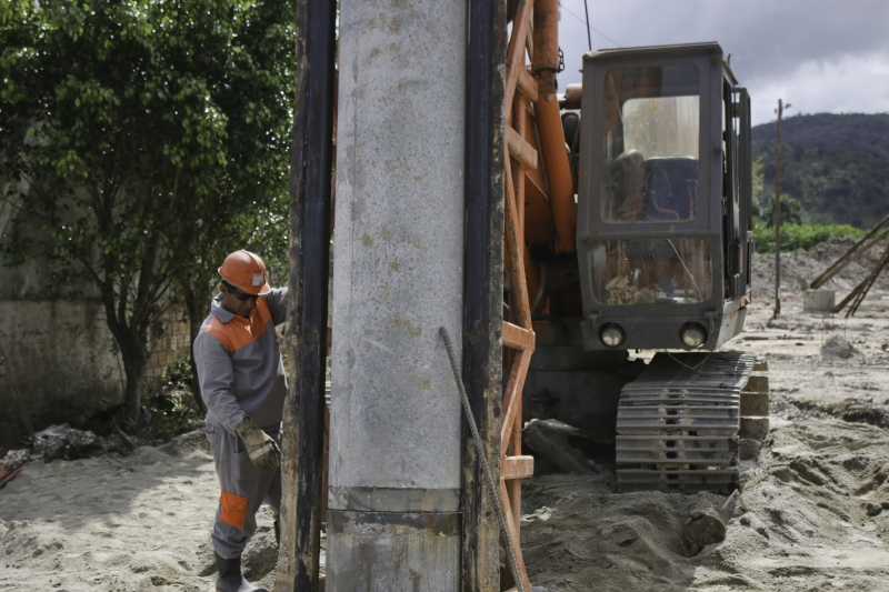 Rio Tavares: começa a construção de novo pilar
