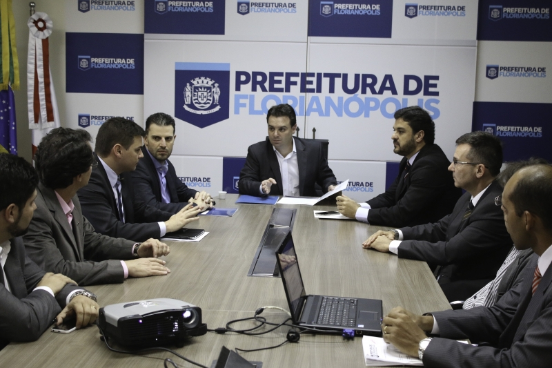 Prefeitura busca facilitar alvarás de legalização