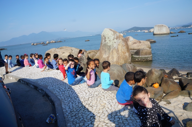 Creche municipal leva crianças para viagem pelas raízes de Floripa