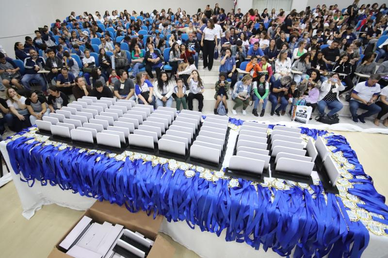 Estudantes da região de Florianópolis  participam de feiras do Conhecimento e de Matemática 