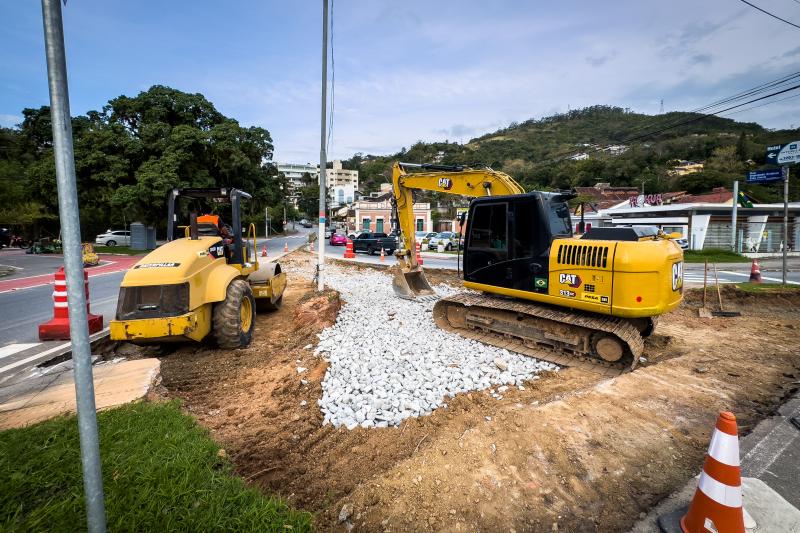 Prefeitura faz obra no acesso ao Pantanal