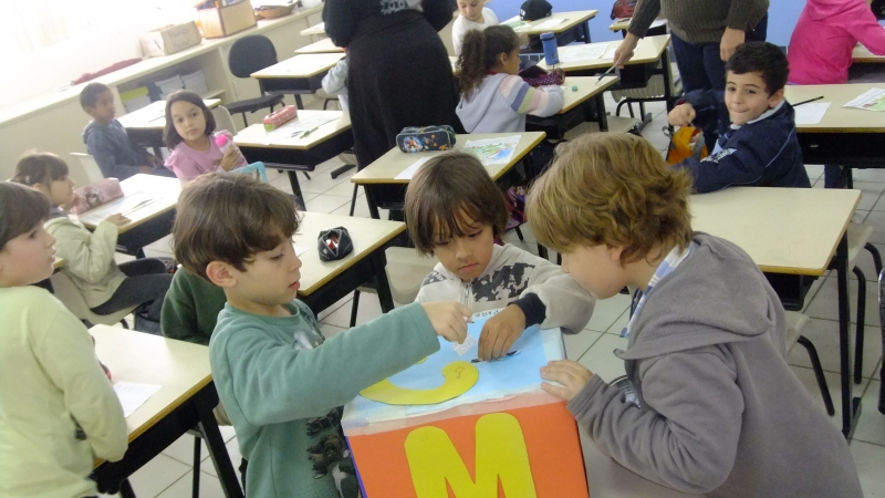 Escolas municipais participam da 14ª Fenaostra