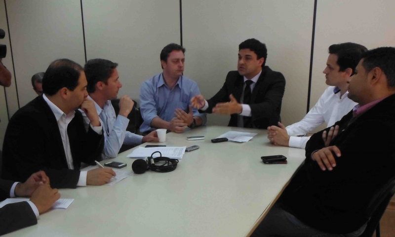 CPI dos Táxis: procurador apresenta relatório final 