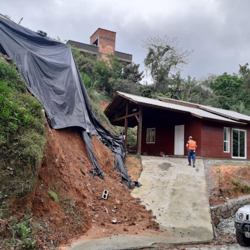 PMF ajuda município de Sto Amaro a reparar estragos causados pela chuva