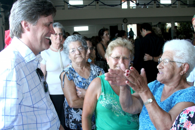 Prefeito da capital participa da festa de final de ano dos idosos do Sul da Ilha 