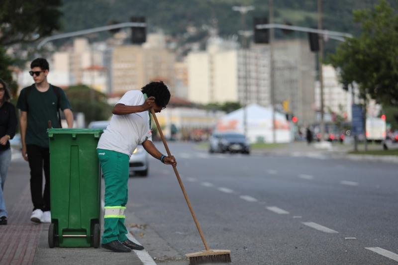 Prefeitura de Florianópolis divulga edital da Comcap 