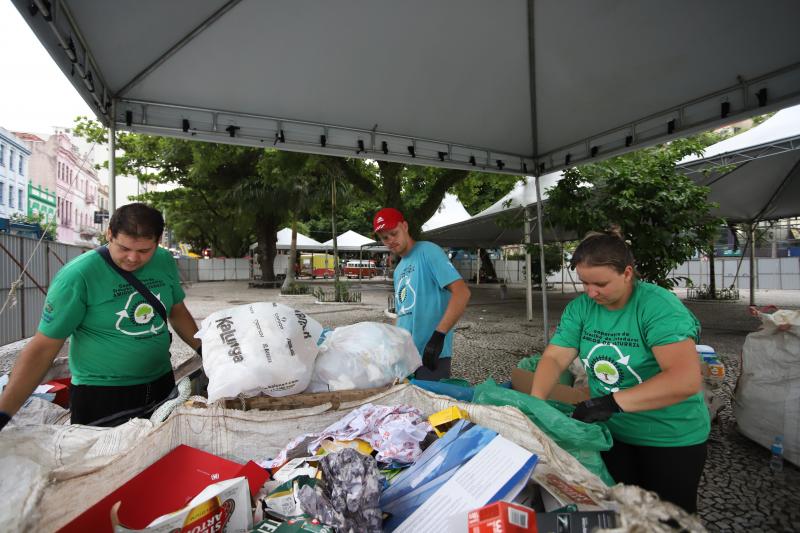  Floripa amanhece limpa e cheirosa depois do Berbigão do Boca