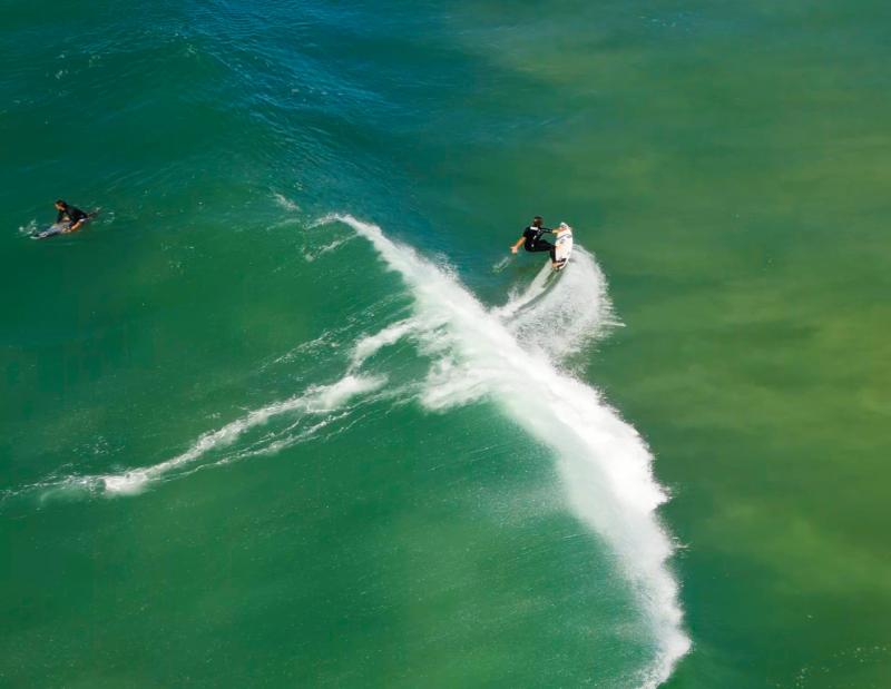 Praia do Santinho recebe etapa decisiva do Layback Pro