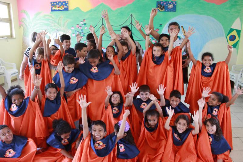 Coral Vozes da Esperança traz música e inclusão social para crianças da Capital