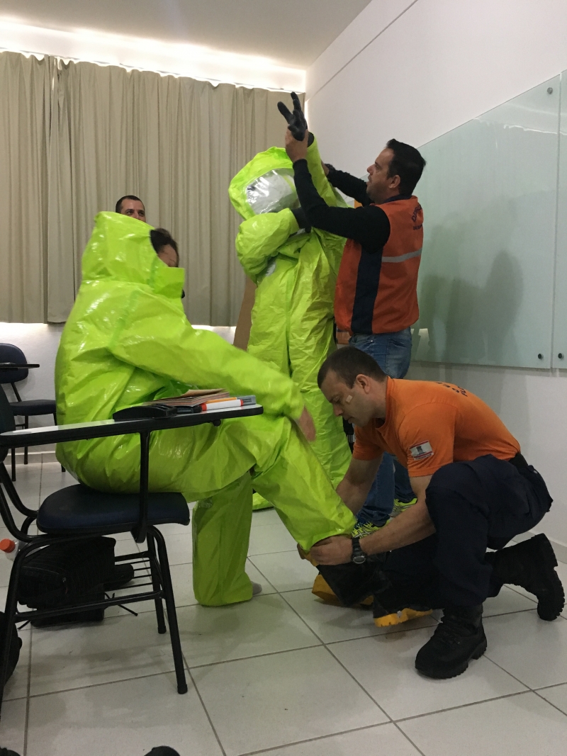Defesa Civil Municipal participa de curso sobre produtos perigosos