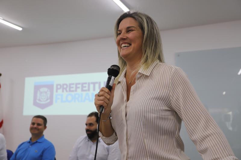 Professora da rede municipal assume como secretária de Educação da Capital