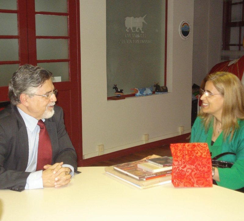 Representante do Governo Regional dos Açores visita Fundação Franklin Cascaes 