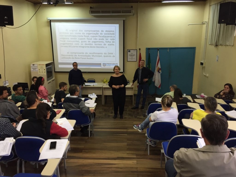Apresentação para entidades tem participação da Transparência e Controle