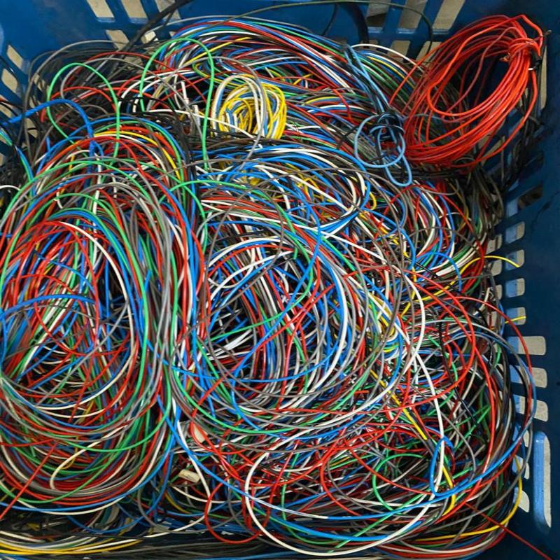 Operação Fio Desencapado recolhe 8,4 toneladas de fios de cobre e prende receptador no Norte da Ilha