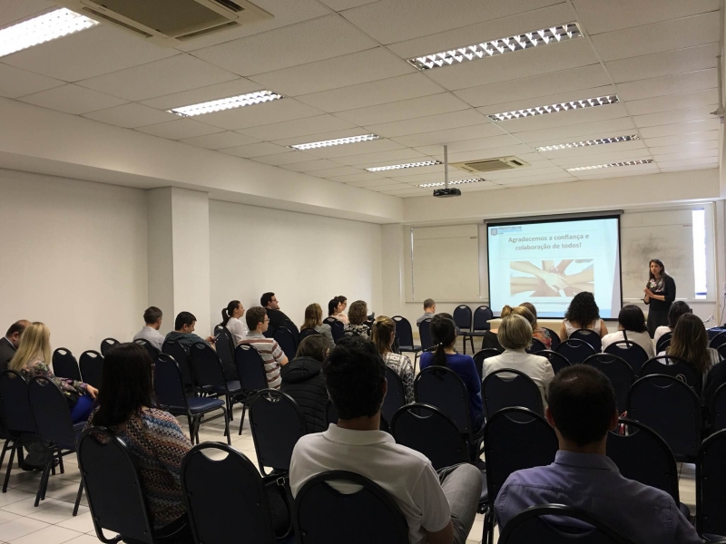 Seminário integra médicos das policlínicas