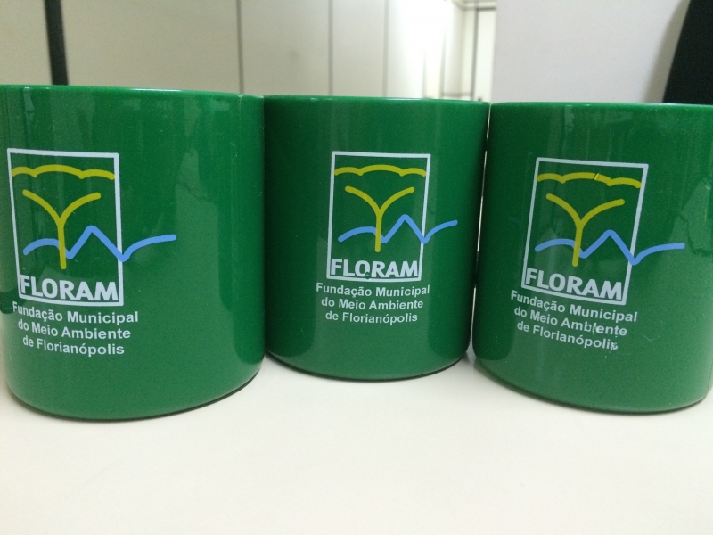 Canecas trarão economia à Floram