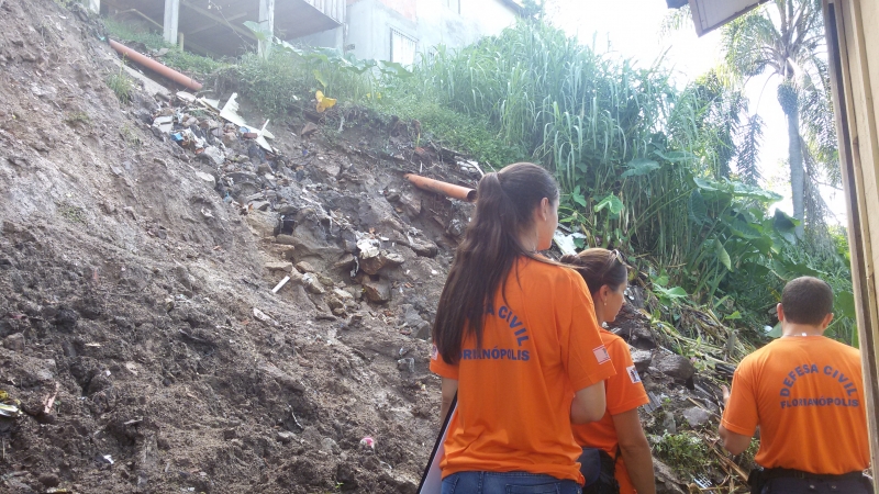 Defesa Civil alerta para dias de muita chuva 