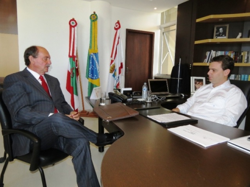 Volnei Ivo Carlin assume comando da FLORAM