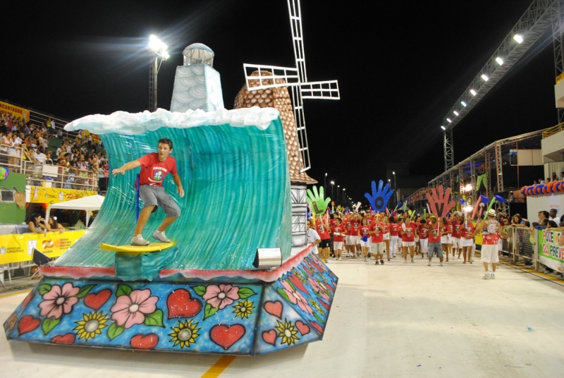 Veja a programação das escolas de samba em Florianópolis