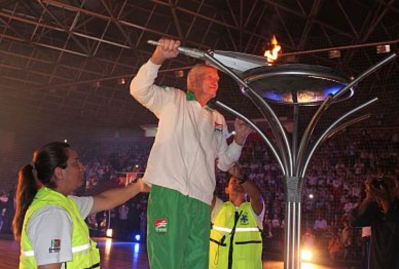 Jogos da Terceira Idade abrem com grande festa