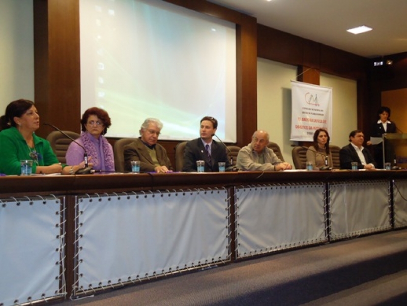 Dia Mundial de Conscientização Contra a Violência à Pessoa Idosa é lembrado com debate