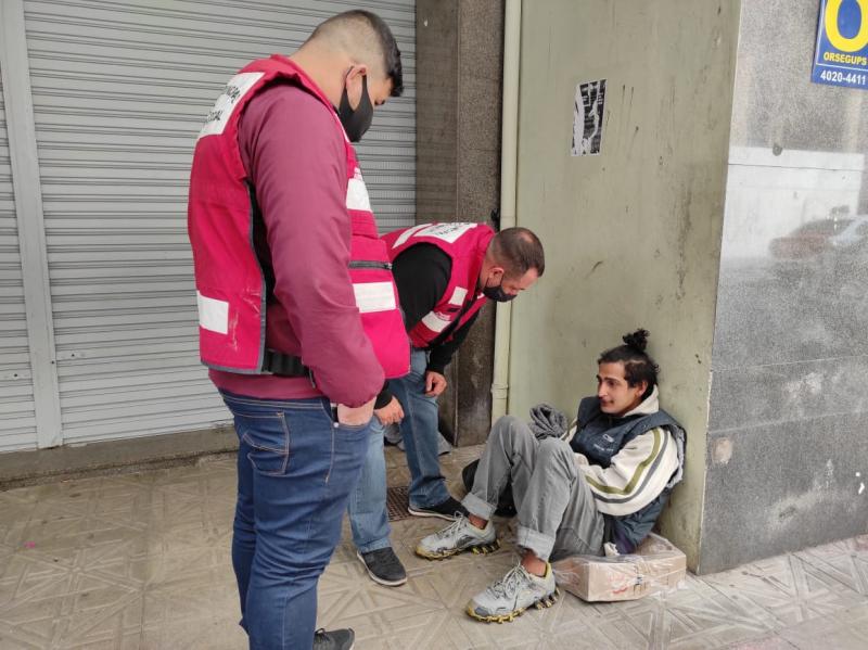 Equipe de sensibilização à pessoas em situação de rua começa a atuar com ênfase no Centro de Florianópolis 