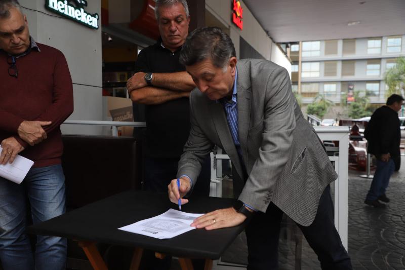 Prefeitura vai revitalizar a Avenida das Raias, em Jurerê