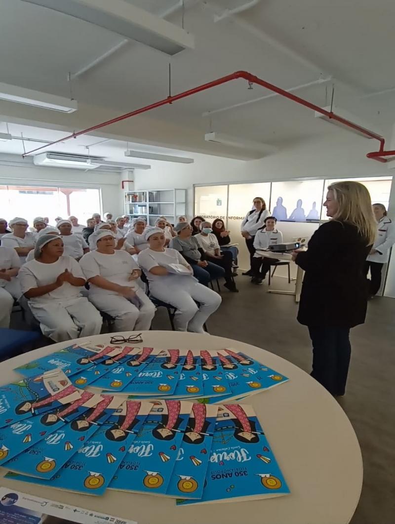Prefeitura de Florianópolis promove formação para cozinheiras de escolas públicas municipais
