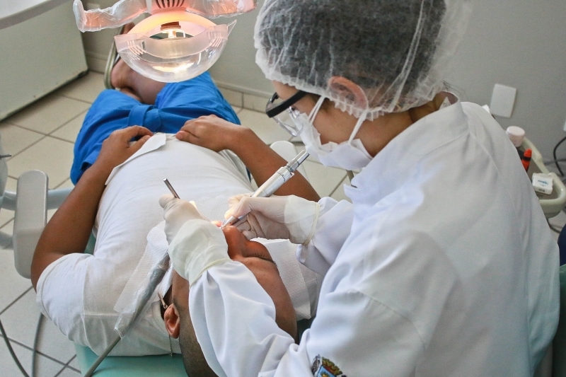 SMS prorroga edital de Odontologia 