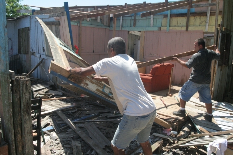 Prefeitura assiste moradores do Papaquara