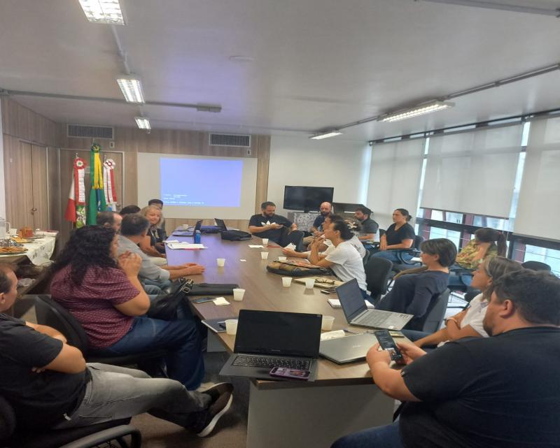 SIM-Fpolis promove treinamento para informatização das atividades de inspeção