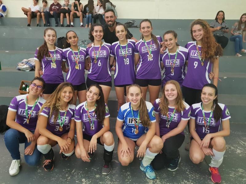 Vôlei feminino de Florianópolis avança para seletiva estadual visando o JESC