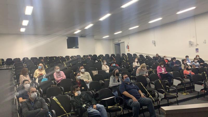 Profissionais de Saúde capacitam enfermeiros de 32 municípios de SC