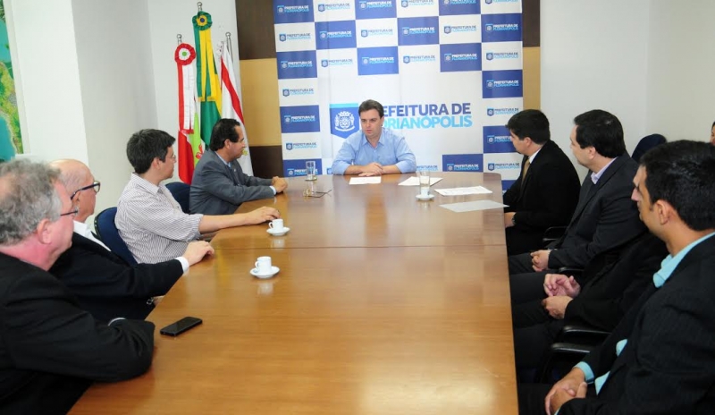 Em um ano, rede da Prefeitura terá fibra ótica
