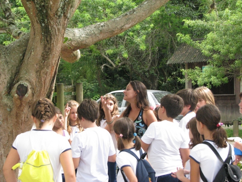 Crianças aprendem sobre cuidados com a natureza em ação da Floram