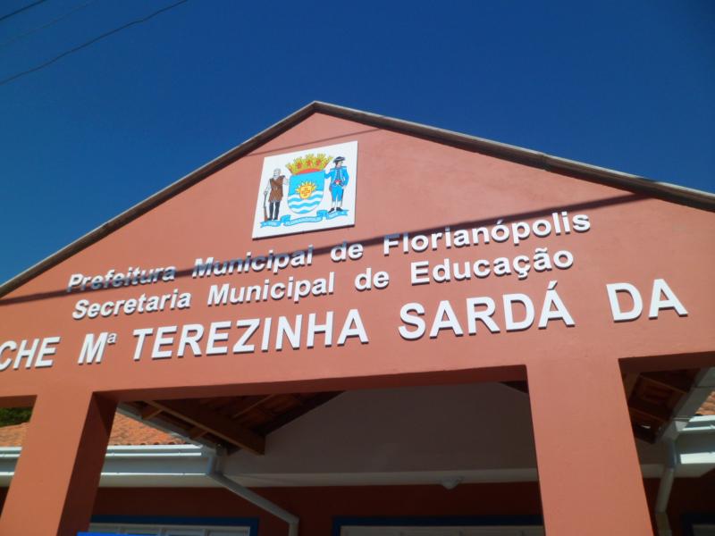 PMF entrega reformas de unidades de educação infantil 