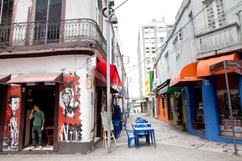 Viva a Cidade reúne arte, brechós e sebos no Centro
