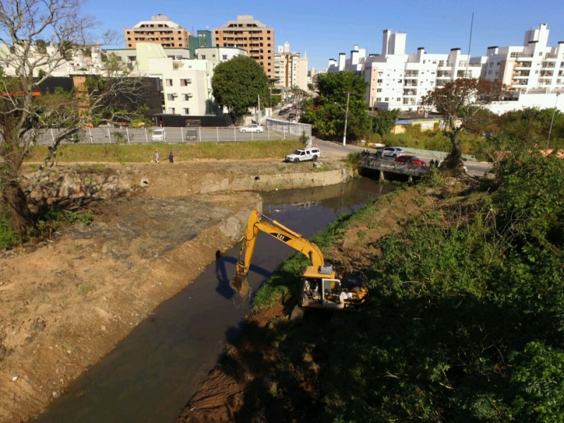 Prefeitura inicia grande operação contra alagamentos na cidade