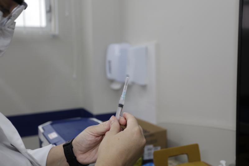Florianópolis continua vacinação contra Covid-19, Influenza e vacinas do calendário, nesta  sexta-feira, 19 de agosto